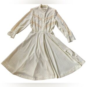 Vintage 70s Yellow Hippie Boho Western Floral Lace Long Sleeve Flowy Midi Dress